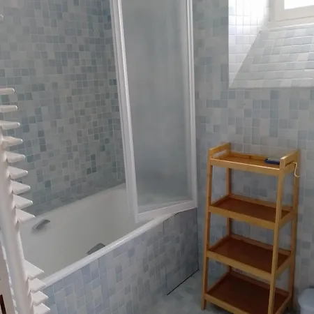 Charmante Maison De Centre Bourg Avec Jardin Сasa de vacaciones Saint-Sozy