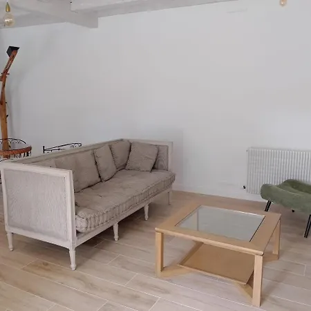 Holiday home Charmante Maison De Centre Bourg Avec Jardin Saint-Sozy