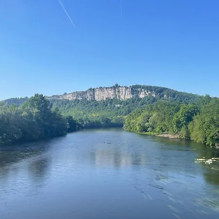 Hébergement de vacances Charmante Maison De Centre Bourg Avec Jardin